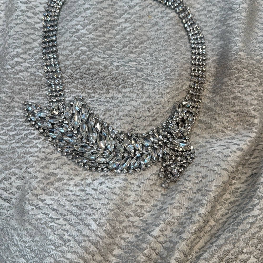 Elegant Silver Crystal Necklace